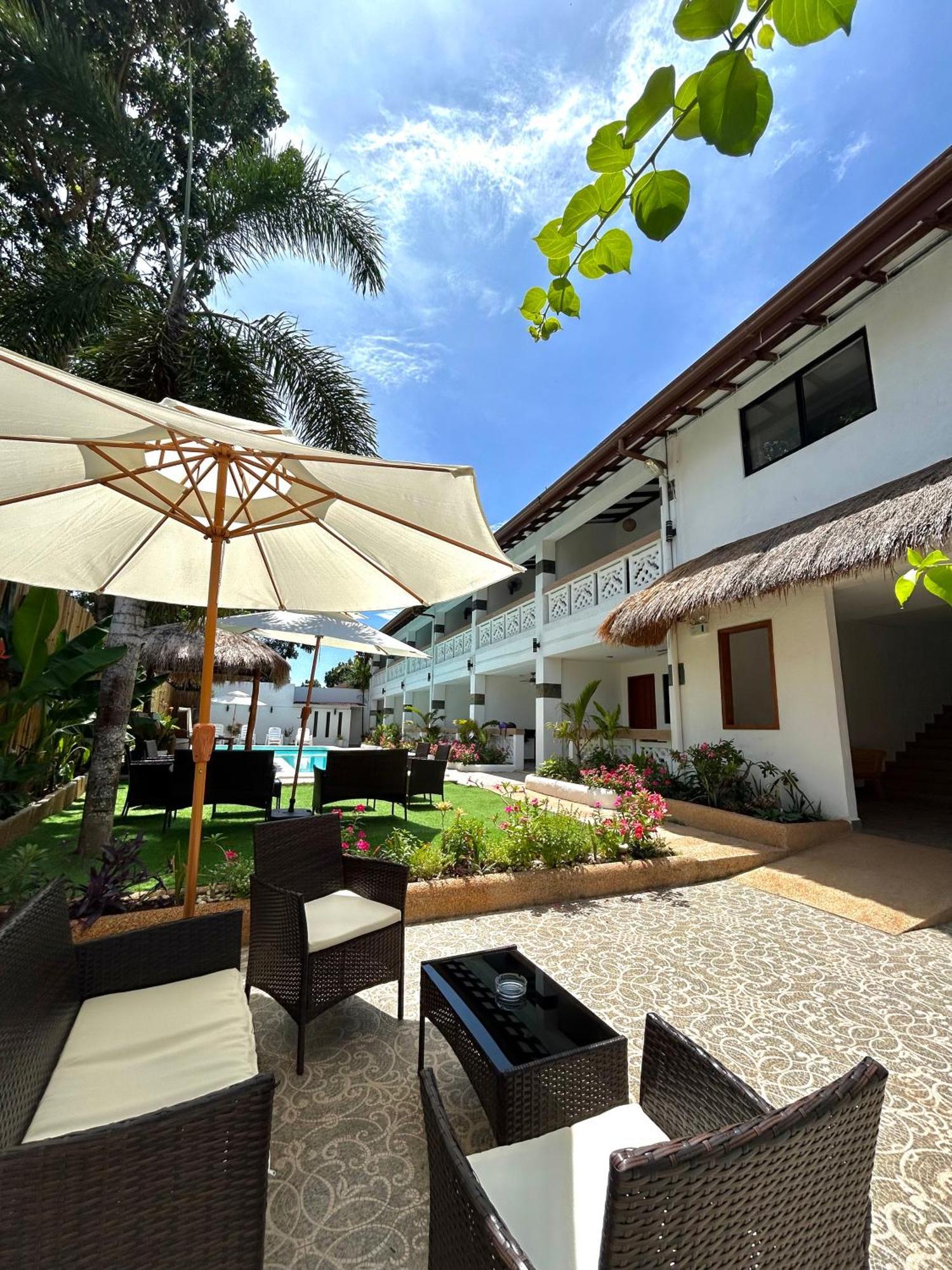 Alona Garden Suites Panglao Buitenkant foto